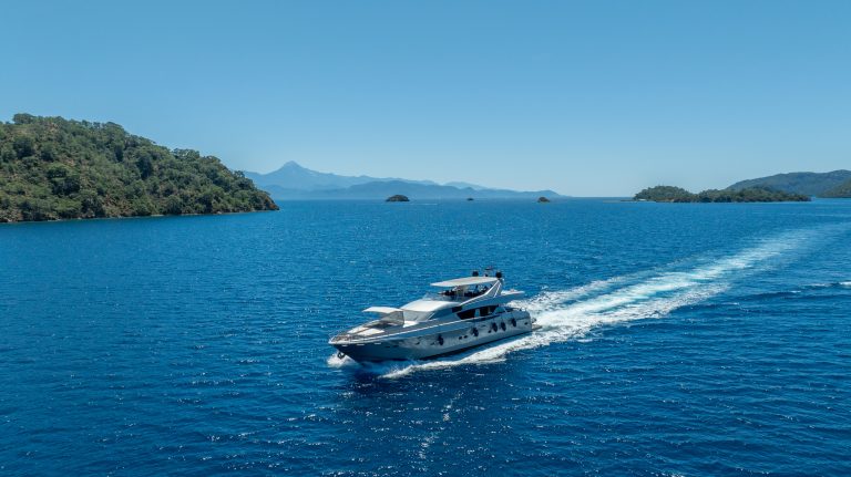 A motor yacht under way off Ölüdeniz, near Fethiye